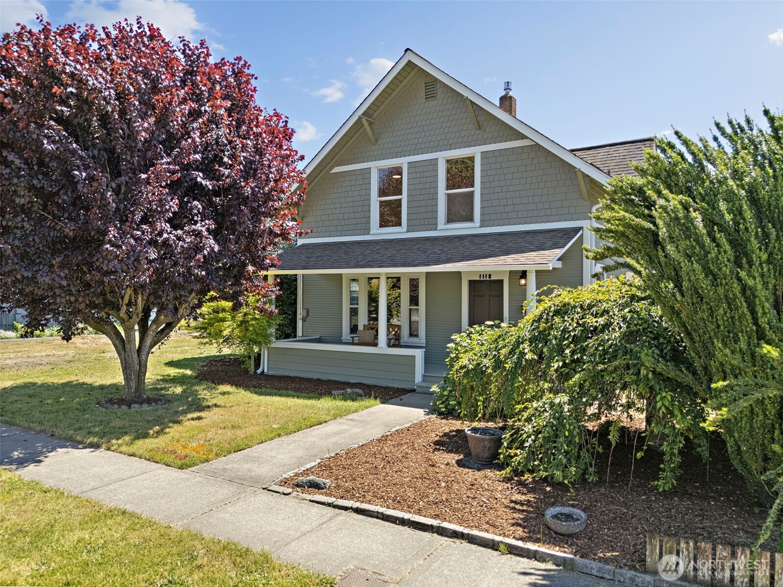 1118 Thompson Street Sumner, WA 98390 - Photo 2 of 33