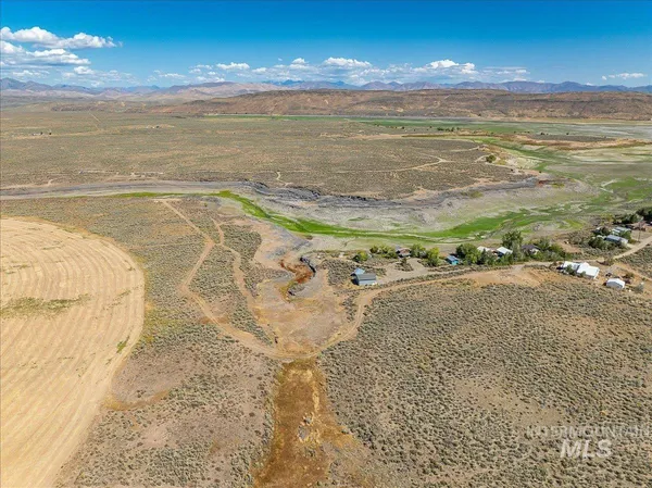 $187,900 | 380 Lakeside Drive, Shoshone, ID 83352