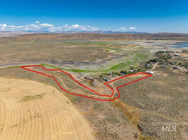 $187,900 | 380 Lakeside Drive, Shoshone, ID 83352