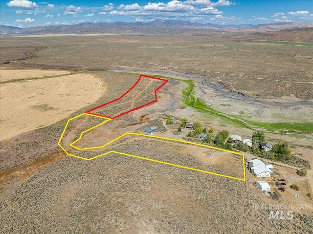 $199,900 | 380 Lakeside Drive, Fairfield, ID 83327