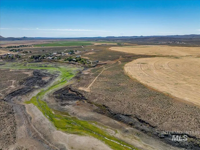 $199,900 | 380 Lakeside Drive, Fairfield, ID 83327