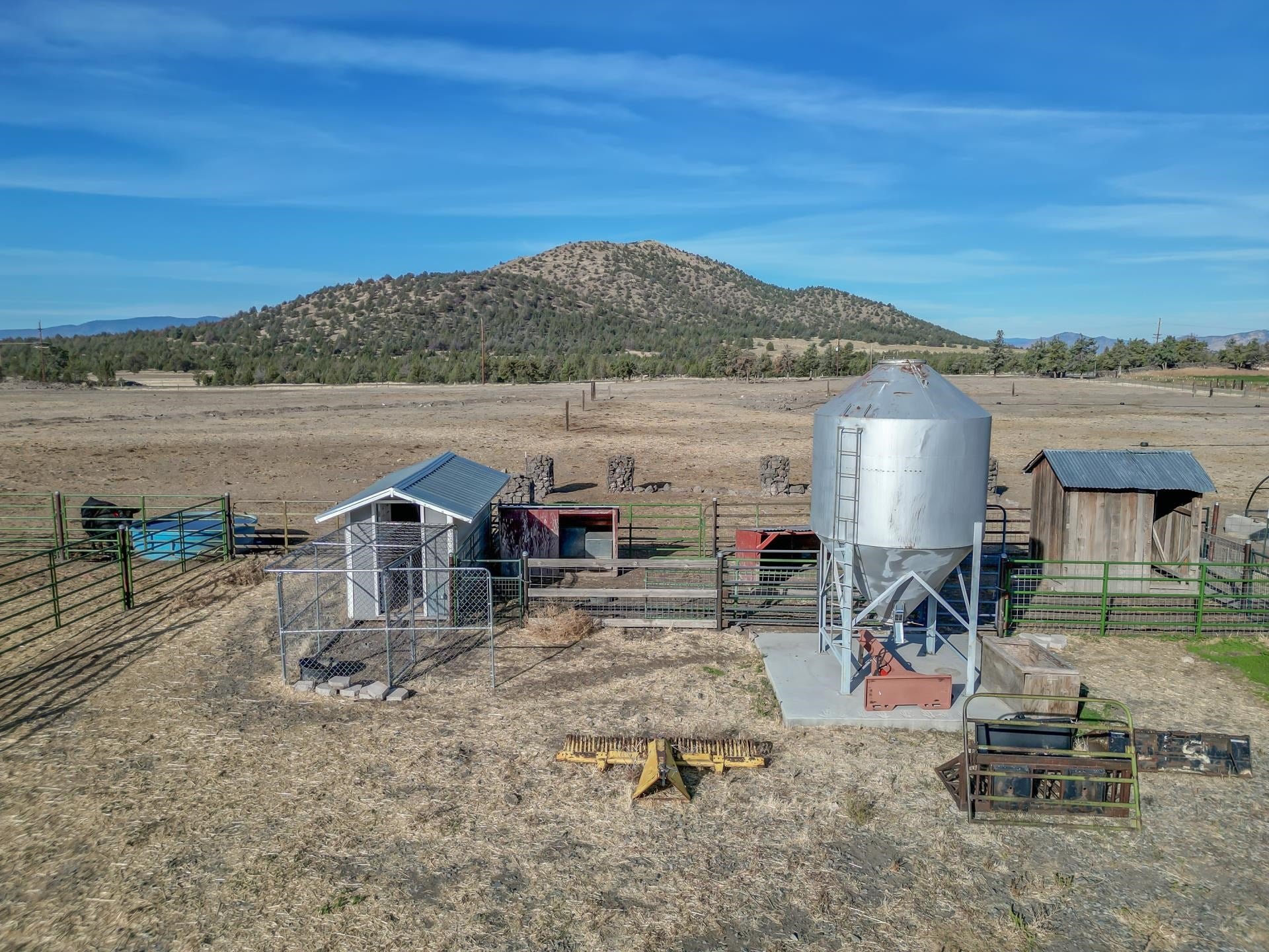 4224 Harry Cash Road Montague, CA 96064 - Photo 18 of 49 Gallery Image 18