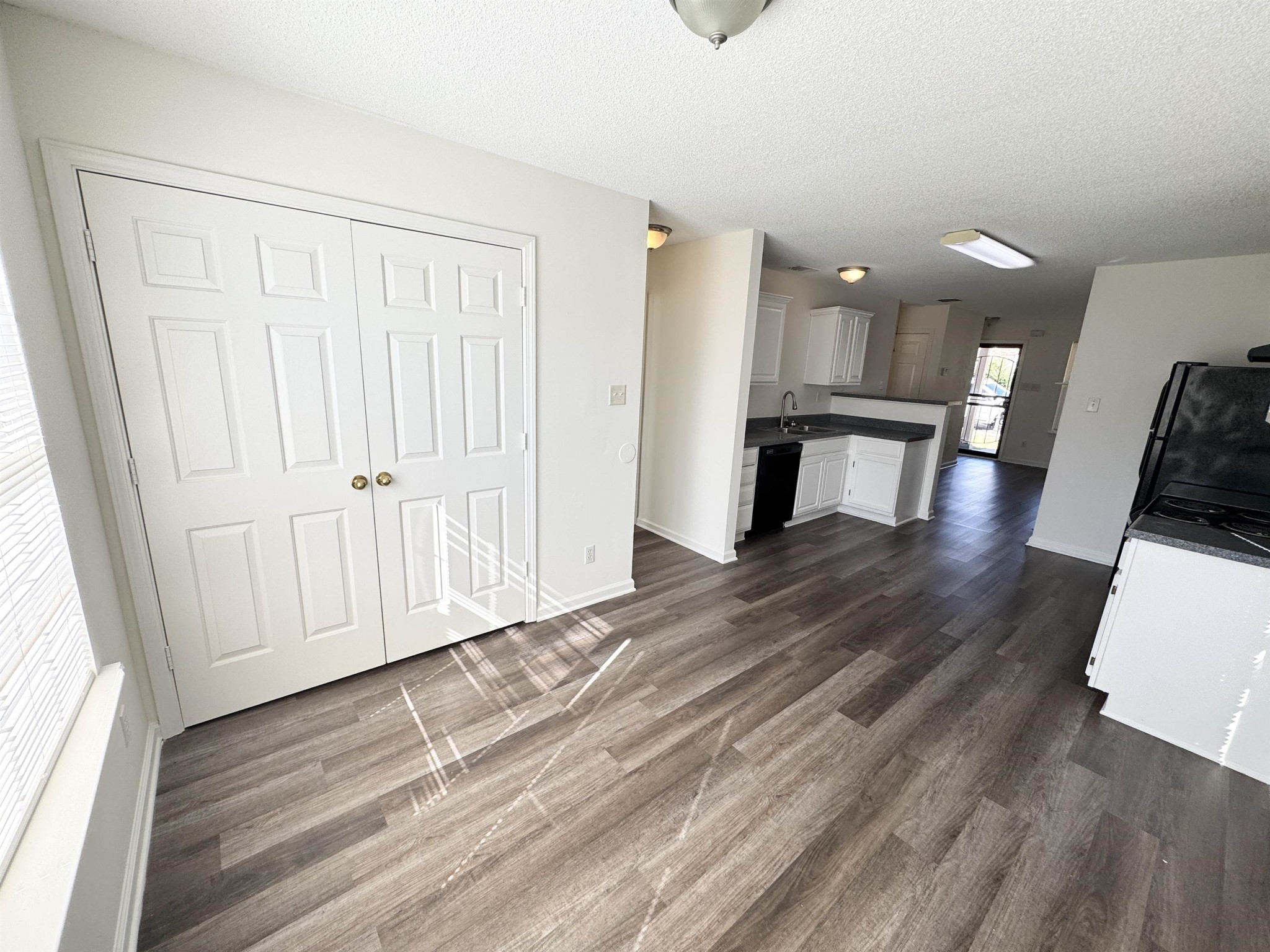 7795 Fallstone Road Memphis, TN 38125 - Photo 7 of 19 Gallery Image 7