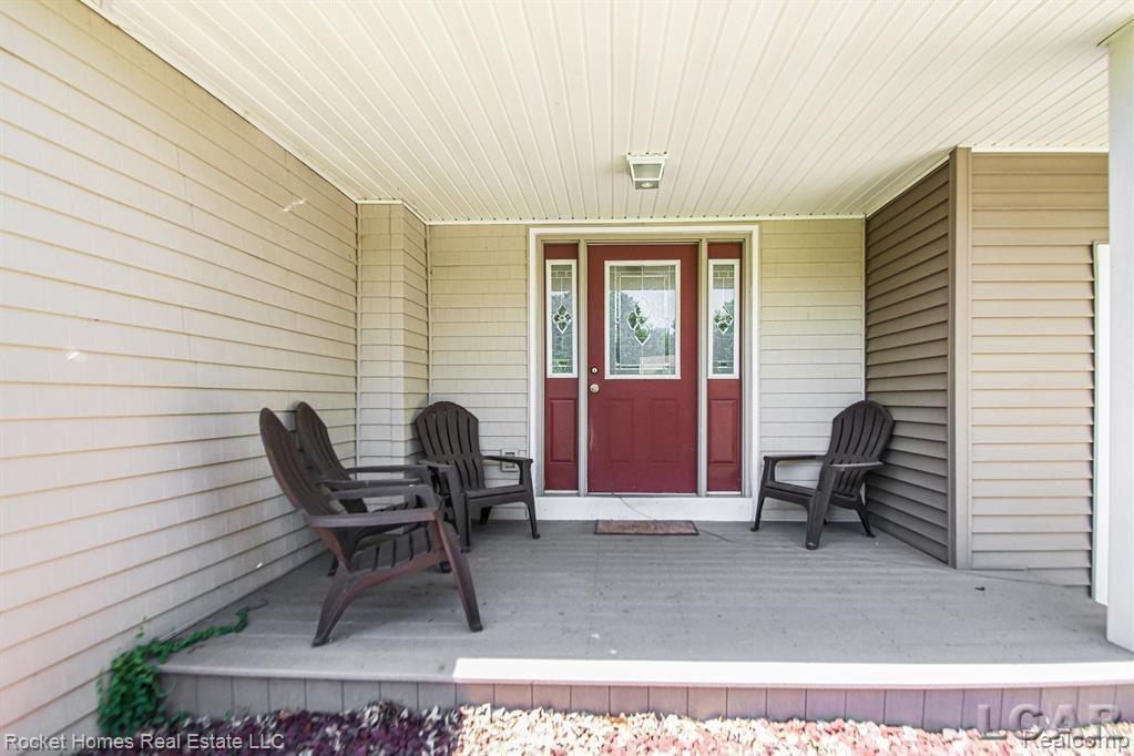 5374 South Meridian Road Hudson, MI 49247 - Photo 3 of 22 50137628-ff705ff3-9a0b-4274-bdc1-2b2b57bf17d1.JPG