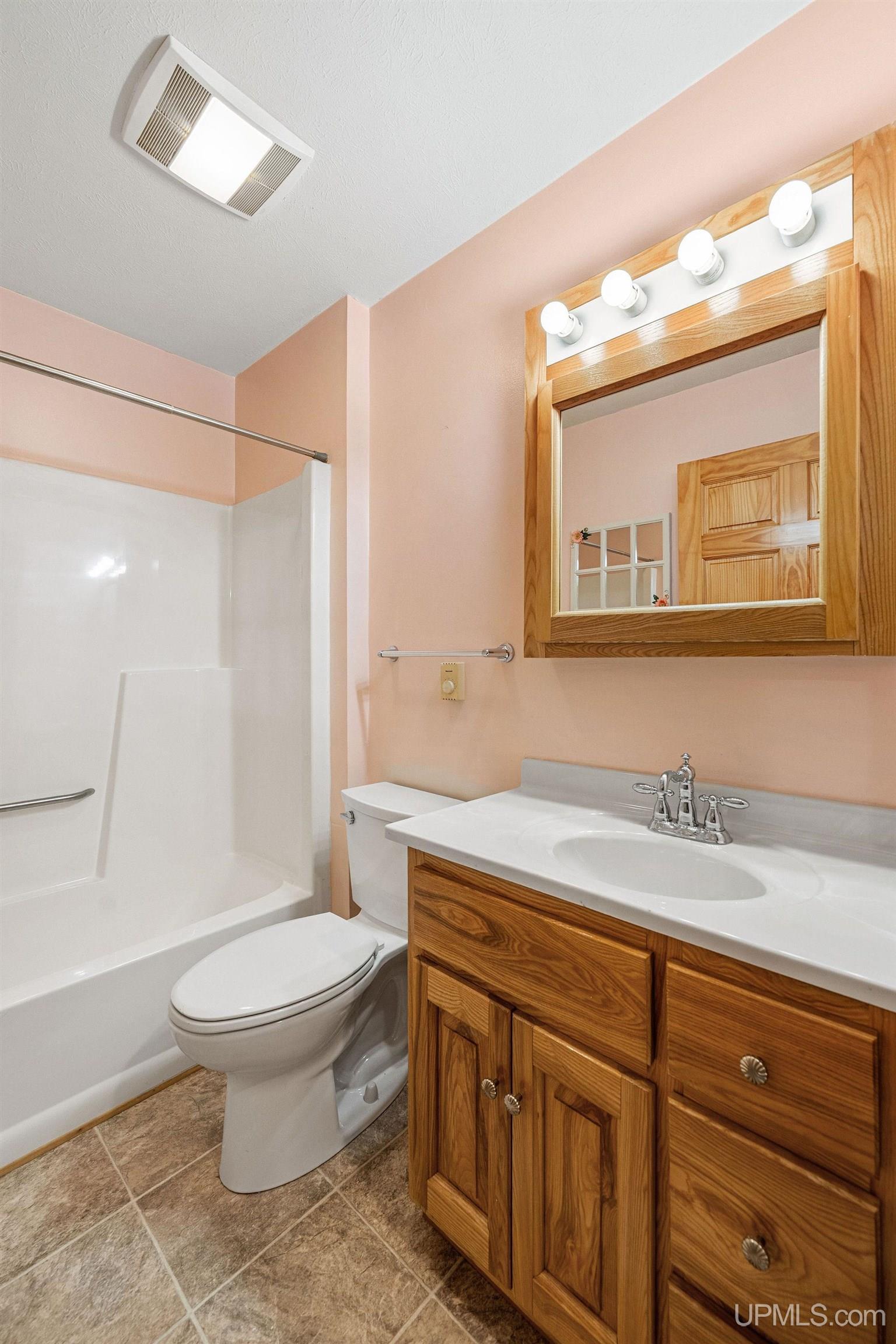 N6889 Connors Road, Unit 4 Munising, MI 49862 - Photo 17 of 27