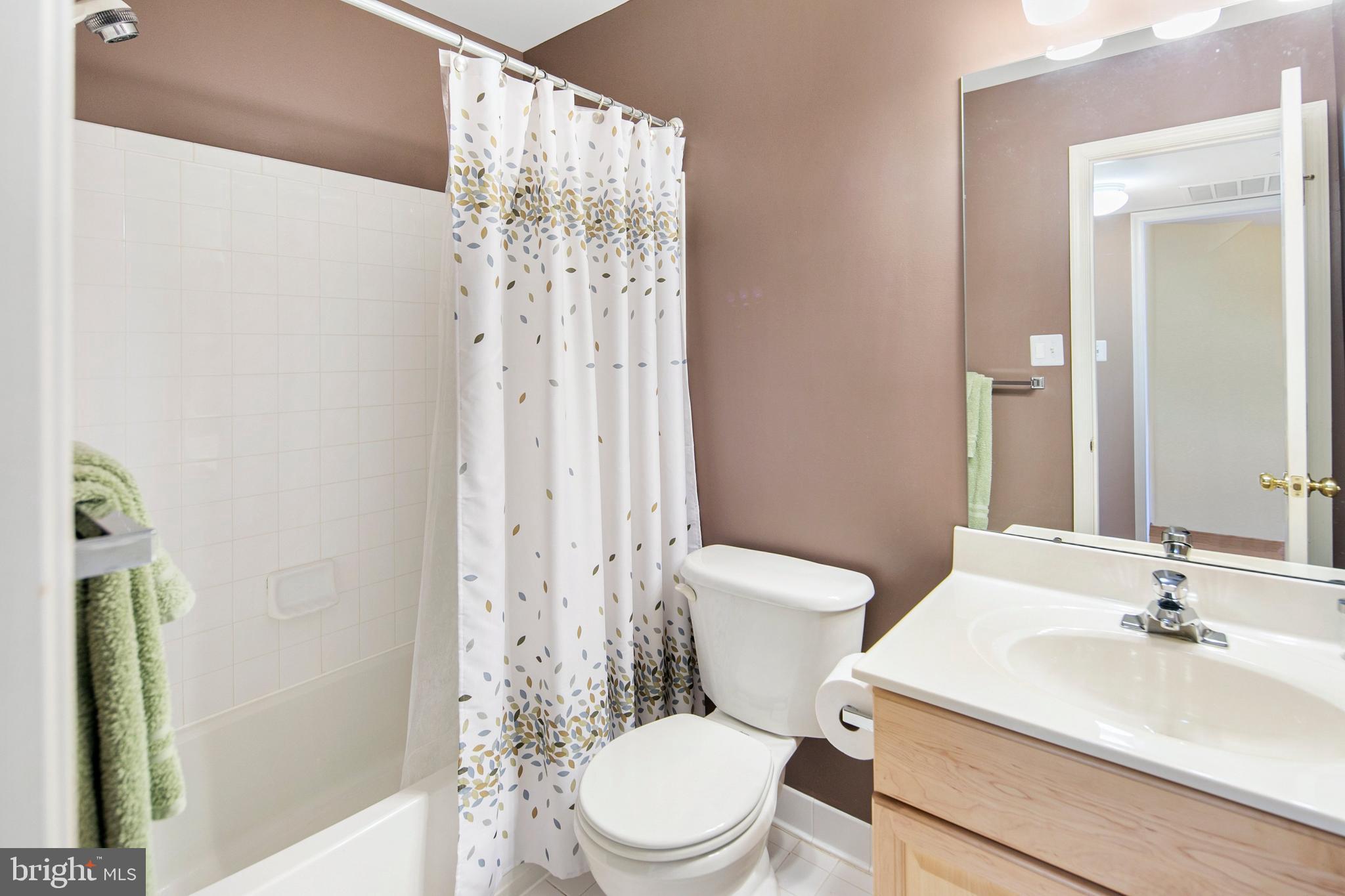 2602 Mill Race Road Frederick, MD 21701 - Photo 28 of 46 Upper Hall Bath