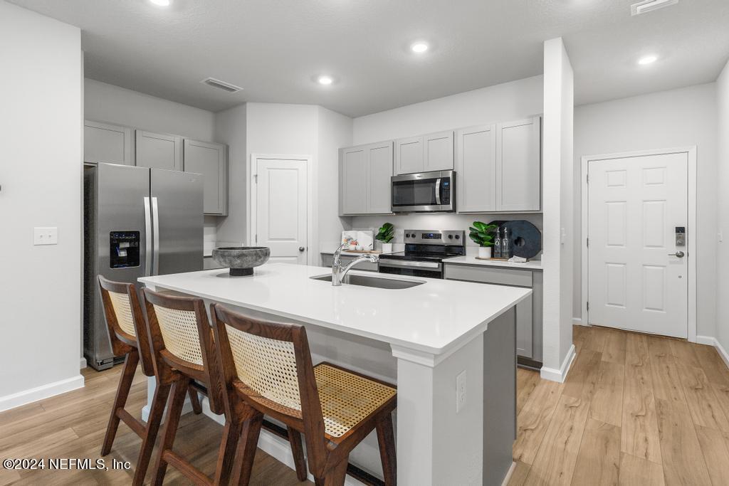 10635 Waterfield Road, Unit 4 Jacksonville, FL 32210 - Photo 7 of 23 Atlantic kitchen3 - bishop