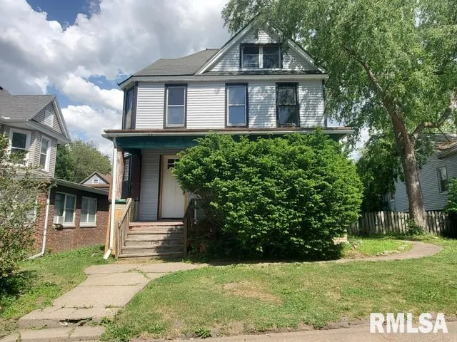 $36,900 | 1043 19th Street, Rock Island, IL 61201