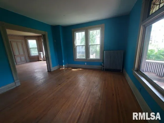 $36,900 | 1043 19th Street, Rock Island, IL 61201