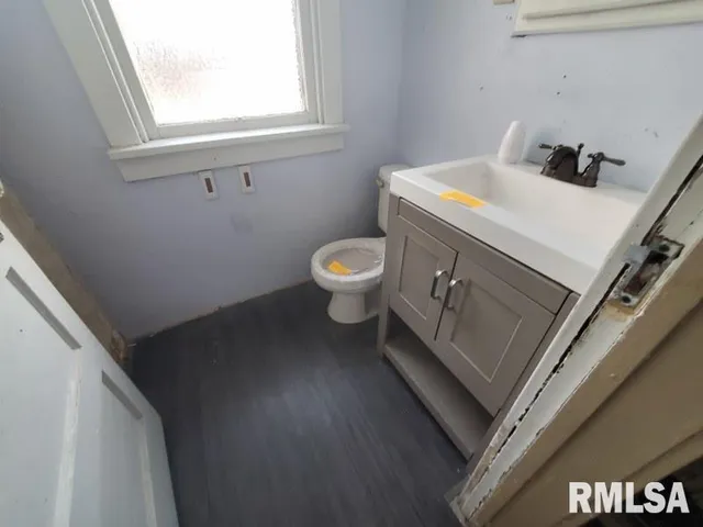 $36,900 | 1043 19th Street, Rock Island, IL 61201