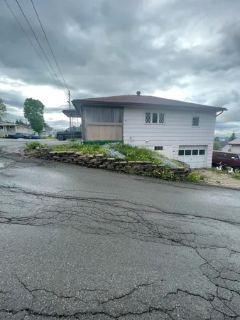 $104,900 | 129 5th Avenue, Madawaska, ME 04756