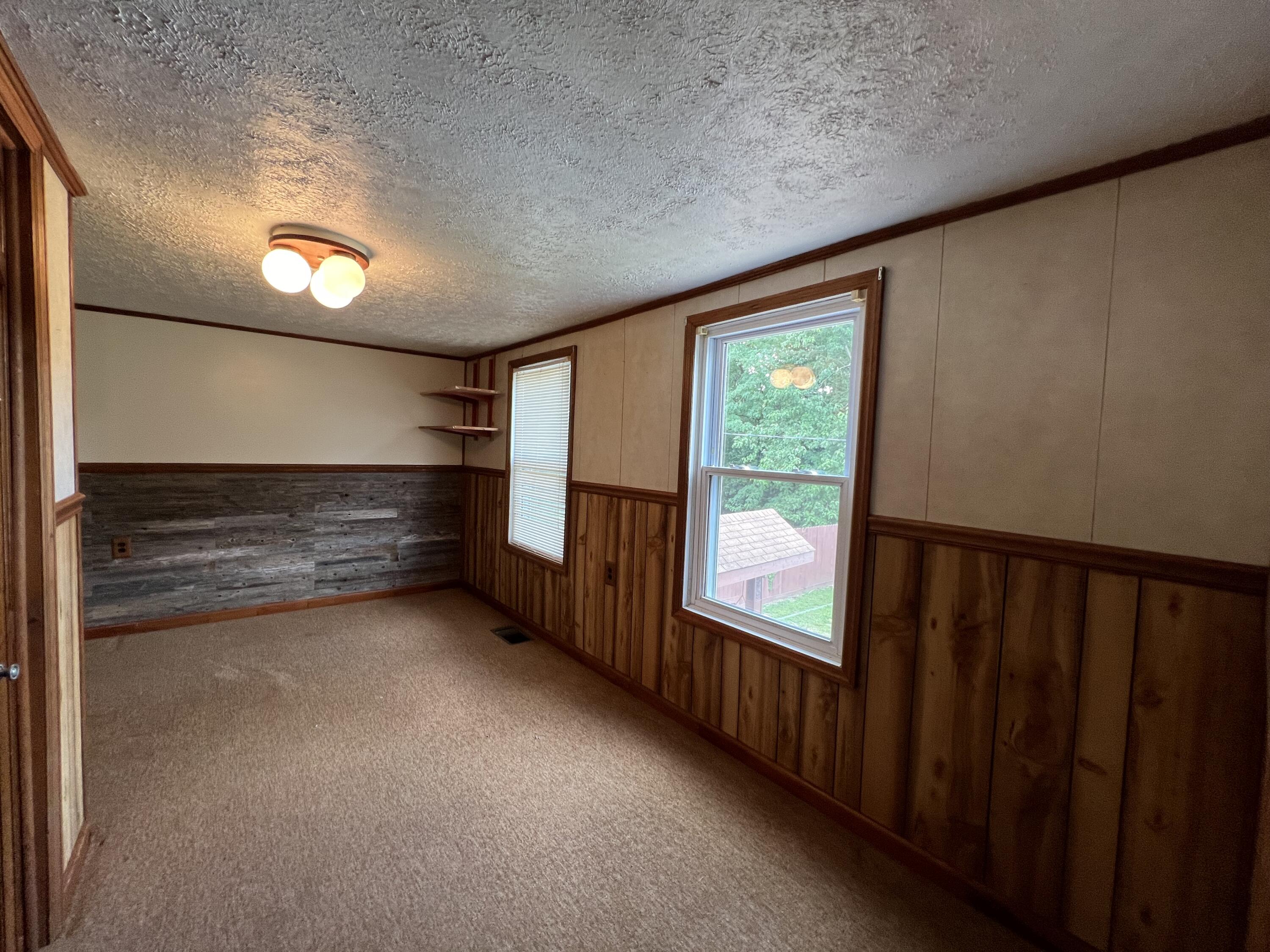 219 Locust Grove Road Winchester, KY 40391 - Photo 35 of 58 IMG_9804