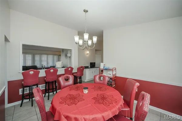 $234,900 | 1610 Horseshoe Drive, Florissant, MO 63033