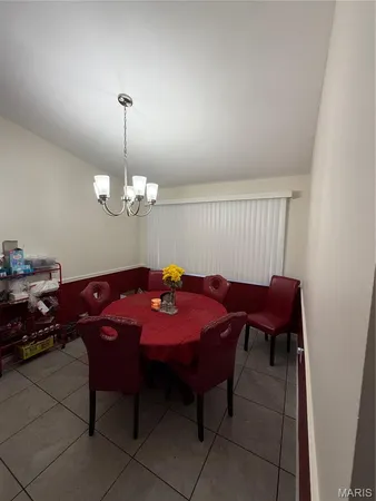 $234,900 | 1610 Horseshoe Drive, Florissant, MO 63033
