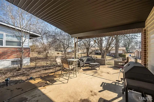 $234,900 | 1610 Horseshoe Drive, Florissant, MO 63033