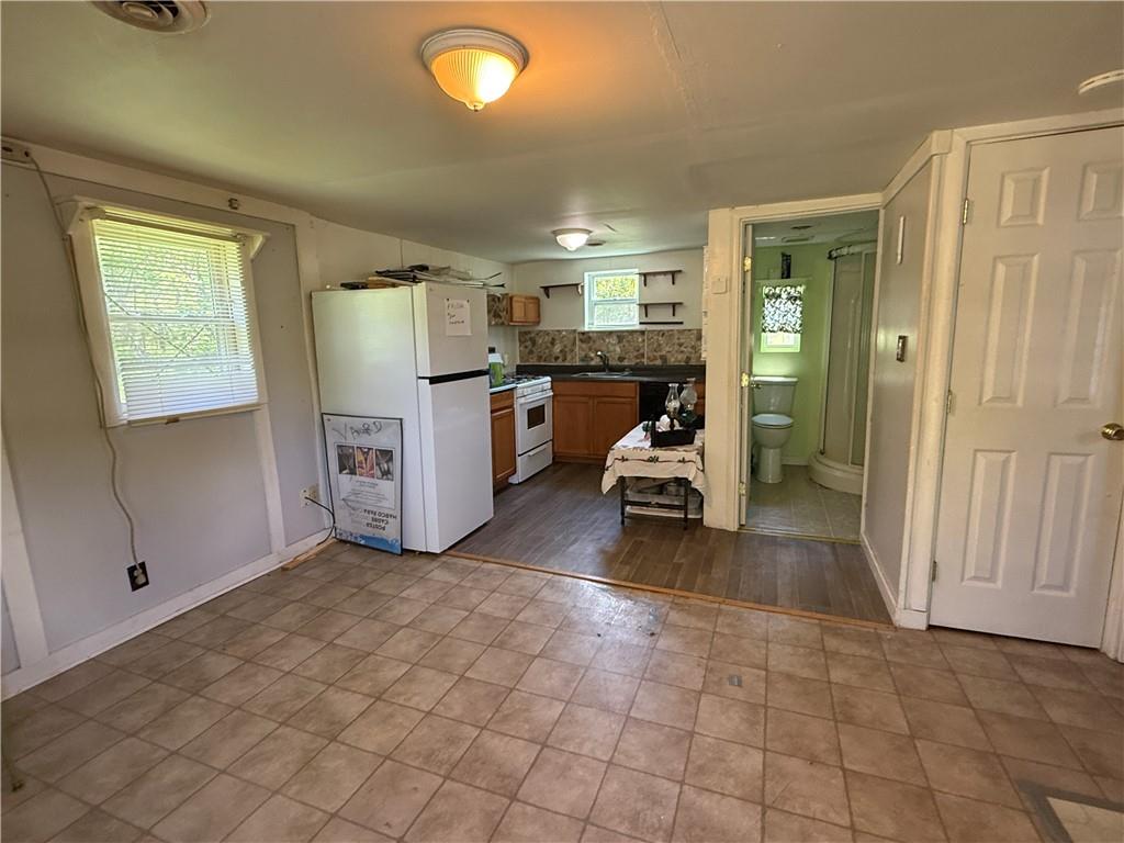 144 Scott Road Uniontown, PA 15401 - Photo 3 of 13
