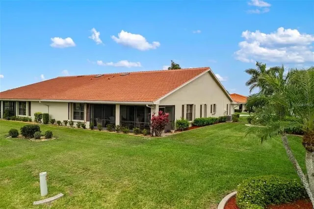 $295,000 | 11411 Southwest Courtney Drive, Lake Suzy, FL 34269