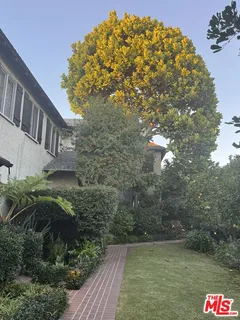 $3,800 | 7917 Norton Avenue, West Hollywood, CA 90046