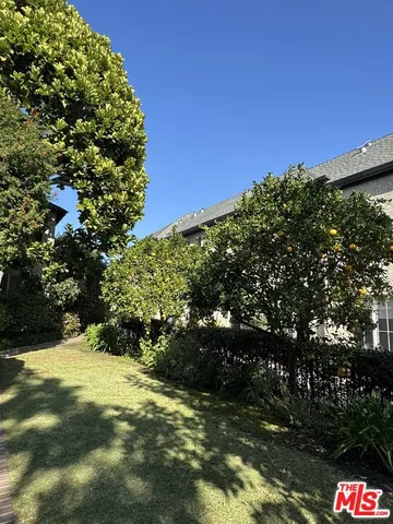 $3,800 | 7917 Norton Avenue, West Hollywood, CA 90046