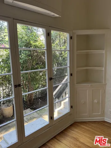 $3,800 | 7917 Norton Avenue, West Hollywood, CA 90046