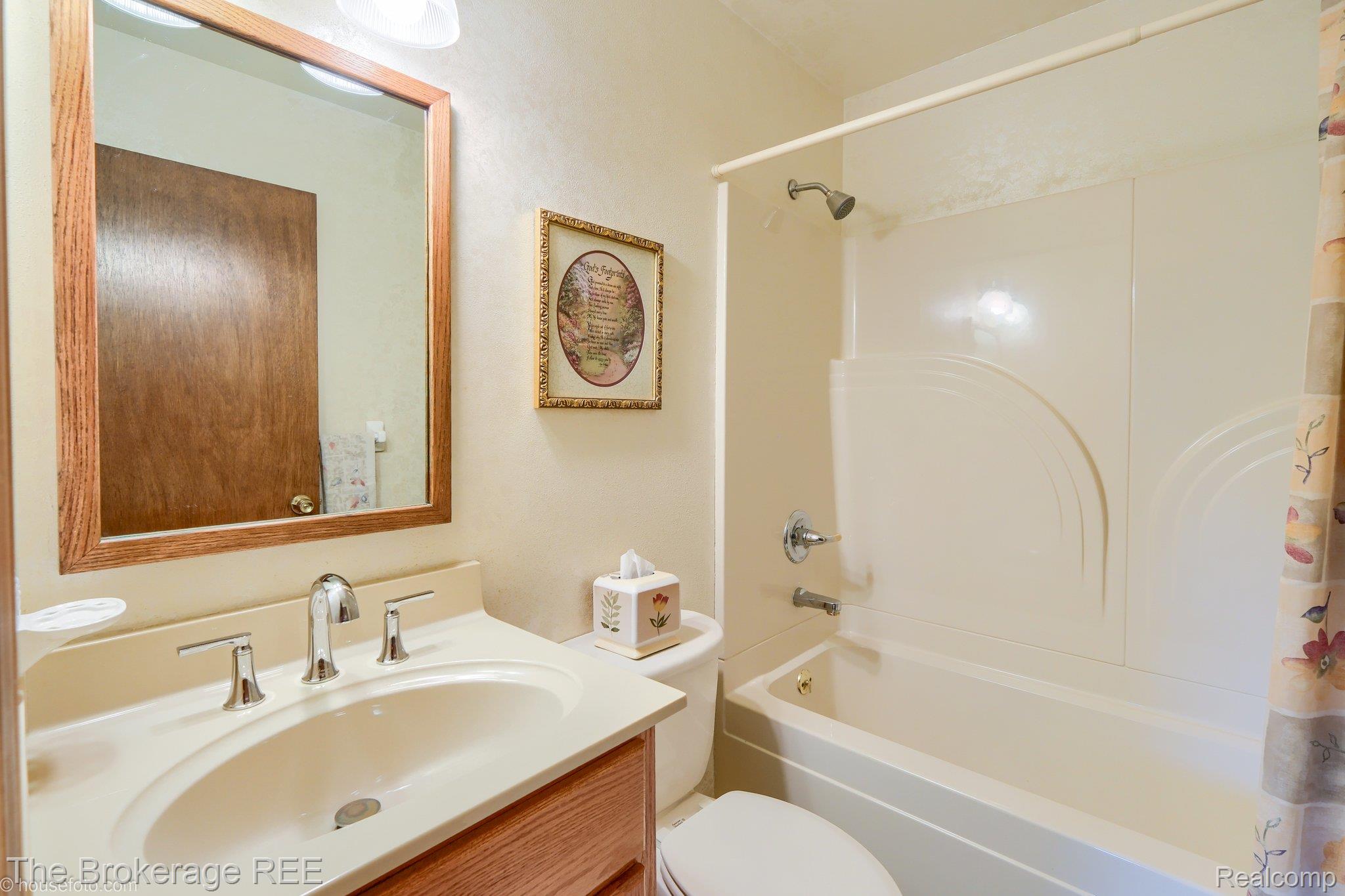 2390 North Vassar Road Davison, MI 48423 - Photo 22 of 46
