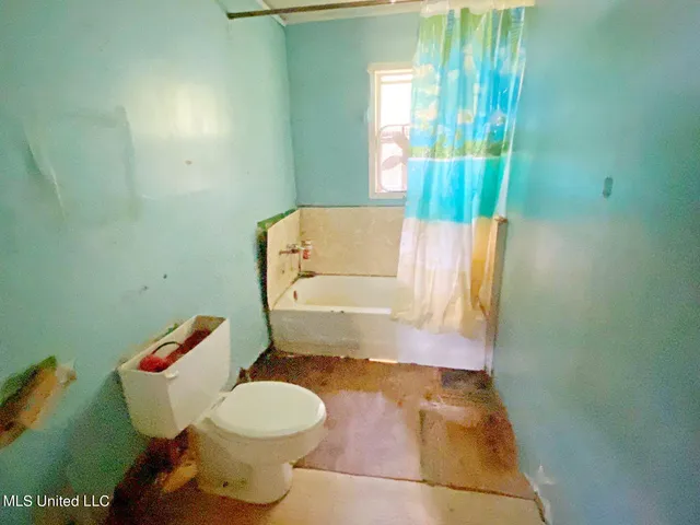 $9,900 | 2825 Attala Road, Unit 2207, Kosciusko, MS 39090