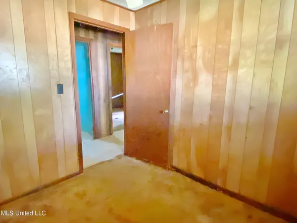 $4,000 | 2825 Attala Road, Unit 2207, Kosciusko, MS 39090