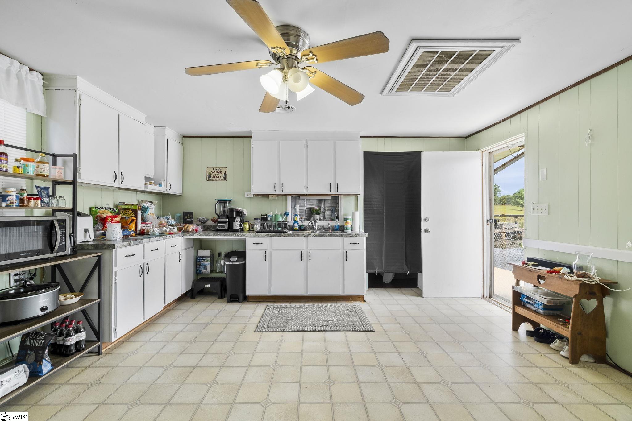 807 Cheddar Road Belton, SC 29627 - Photo 29 of 50