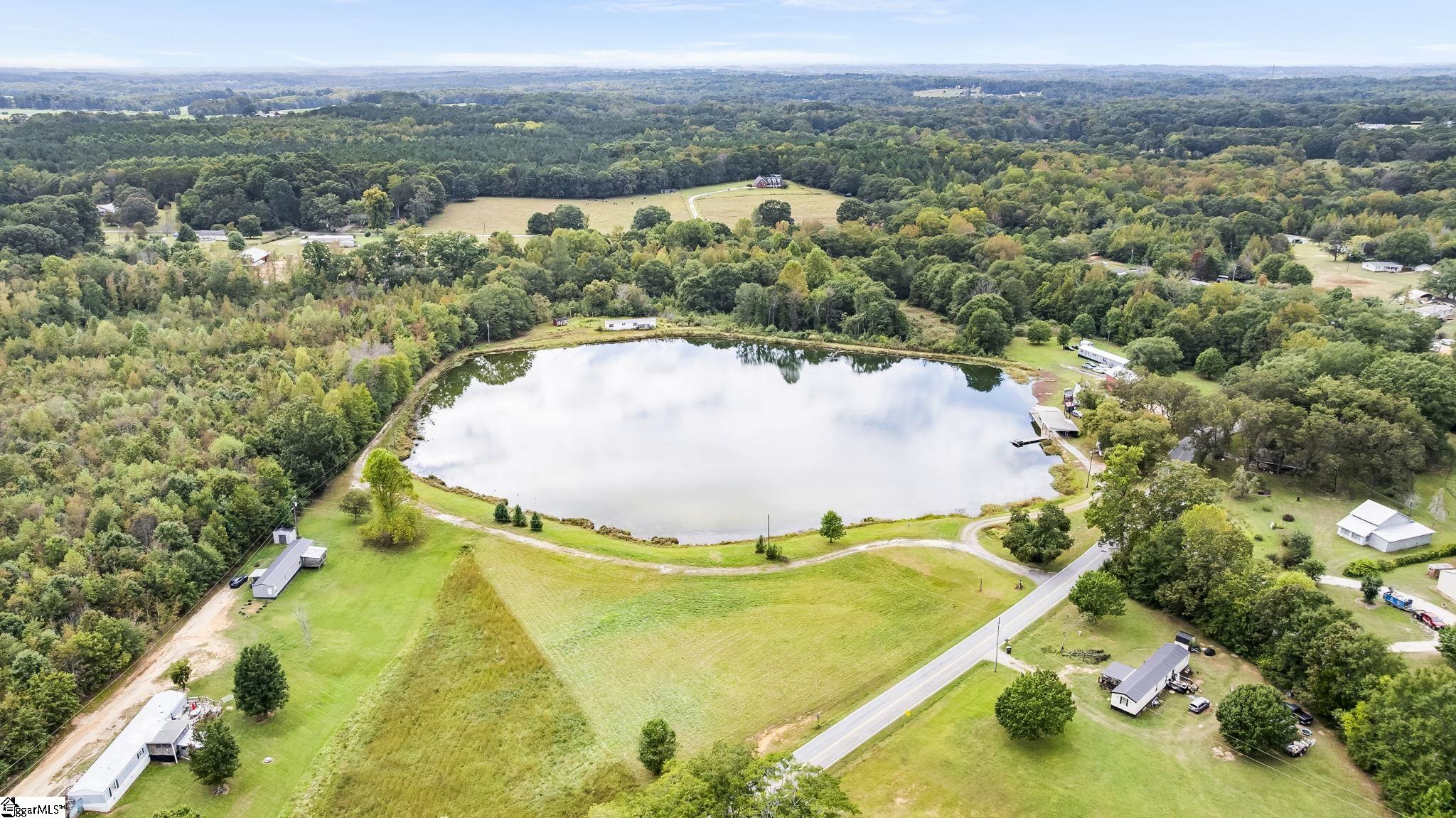 807 Cheddar Road Belton, SC 29627 - Photo 6 of 50