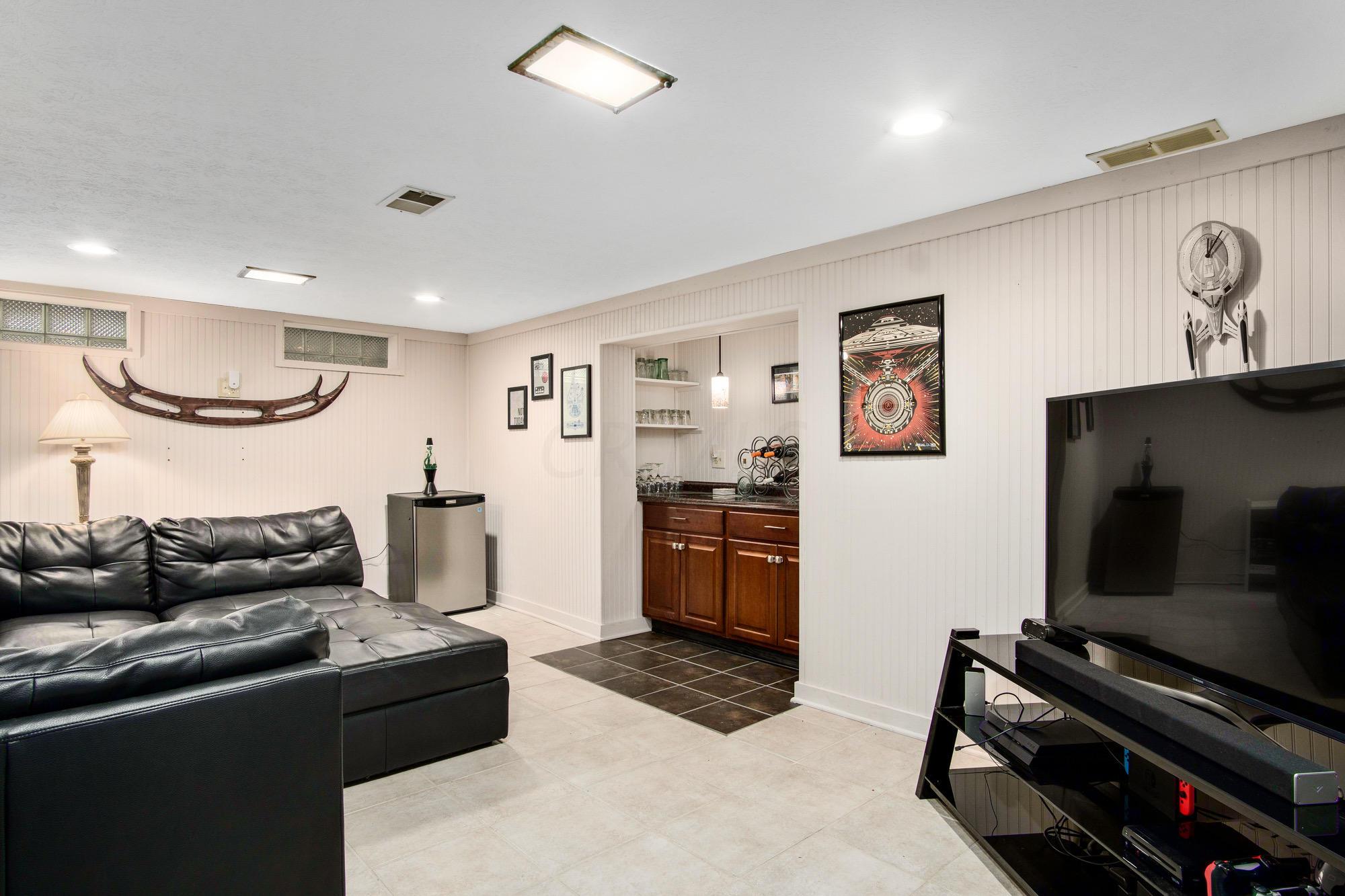 6115 Sedgwick Road Columbus, OH 43235 - Photo 27 of 33 Gallery Image 27