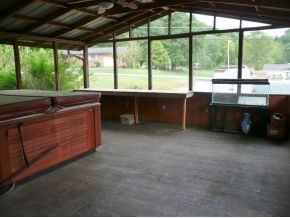 608 Hill Road Kingsport, TN 37664 - Photo 19 of 24 Screened in Porch
