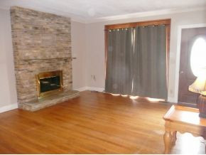 608 Hill Road Kingsport, TN 37664 - Photo 2 of 24 Living Room