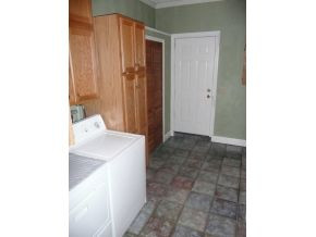 608 Hill Road Kingsport, TN 37664 - Photo 5 of 24 Utility Room