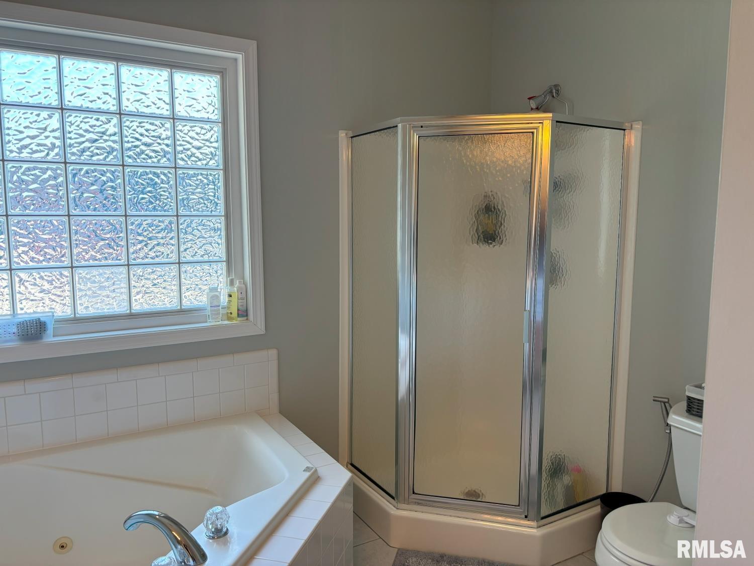 3800 Thackeray Drive Springfield, IL 62711 - Photo 15 of 28