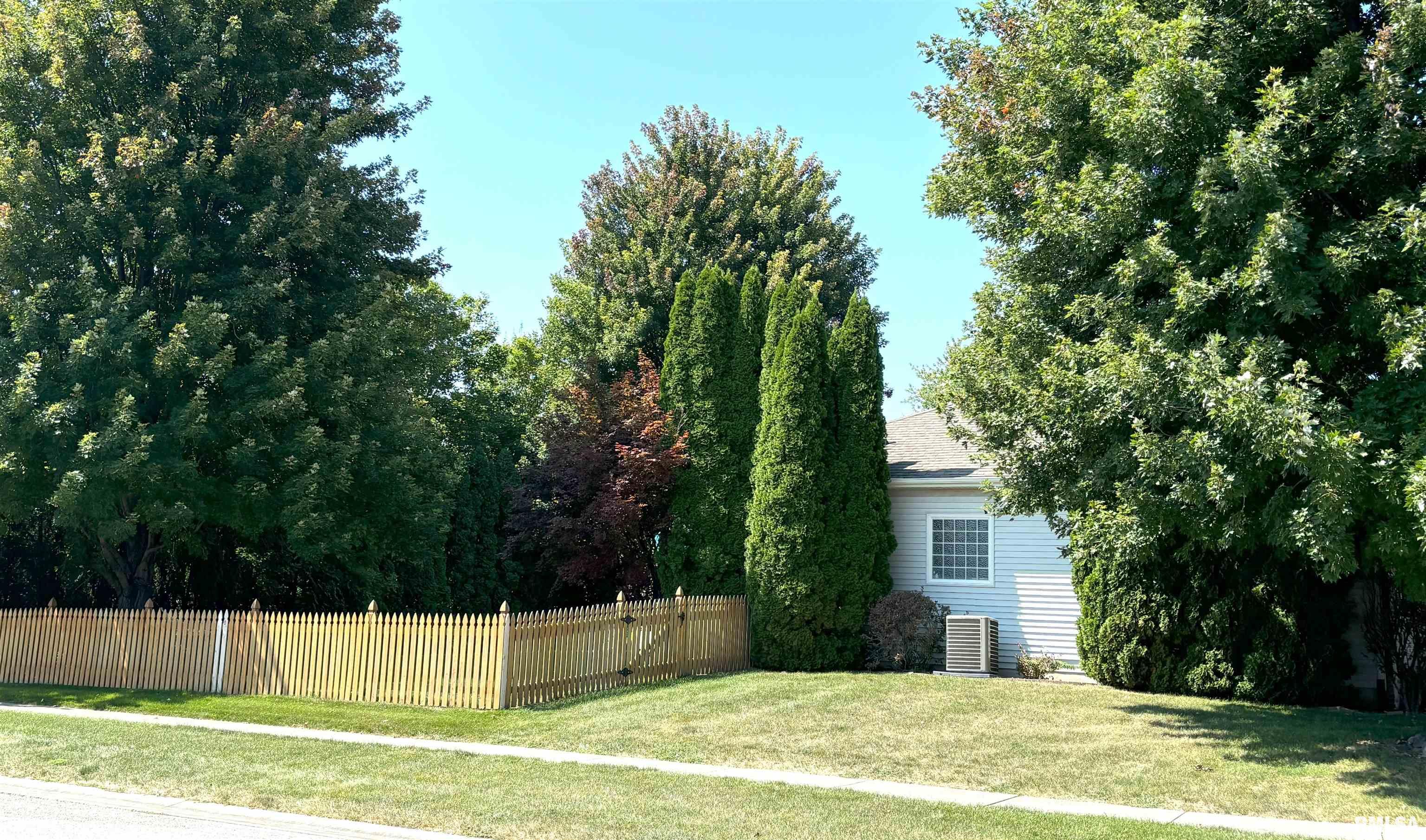 3800 Thackeray Drive Springfield, IL 62711 - Photo 28 of 28
