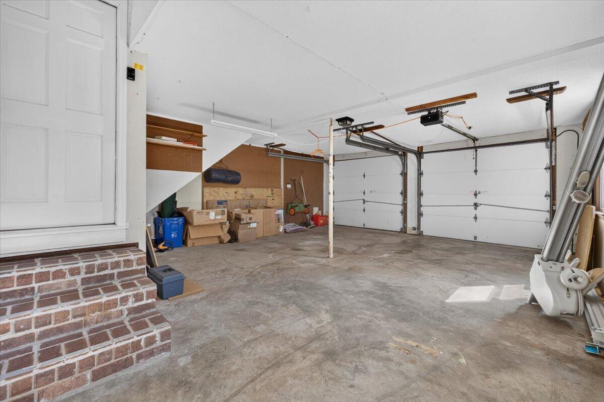 947 Foxcroft Road Charleston, SC 29412 - Photo 33 of 45 35-Brandi Sanicharr - DSC09495