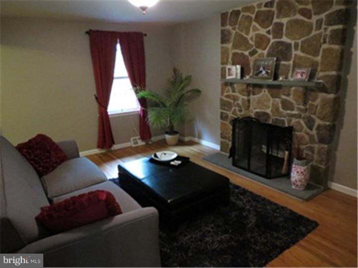 1154 Mallard Road West Chester, PA 19382 - Photo 11 of 25 Family Room