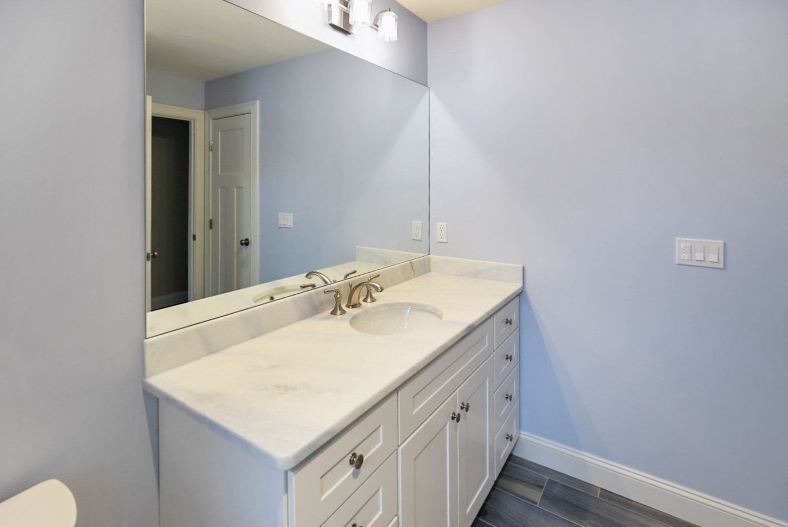 9 Glidden Road Gilford, NH 03249 - Photo 24 of 37