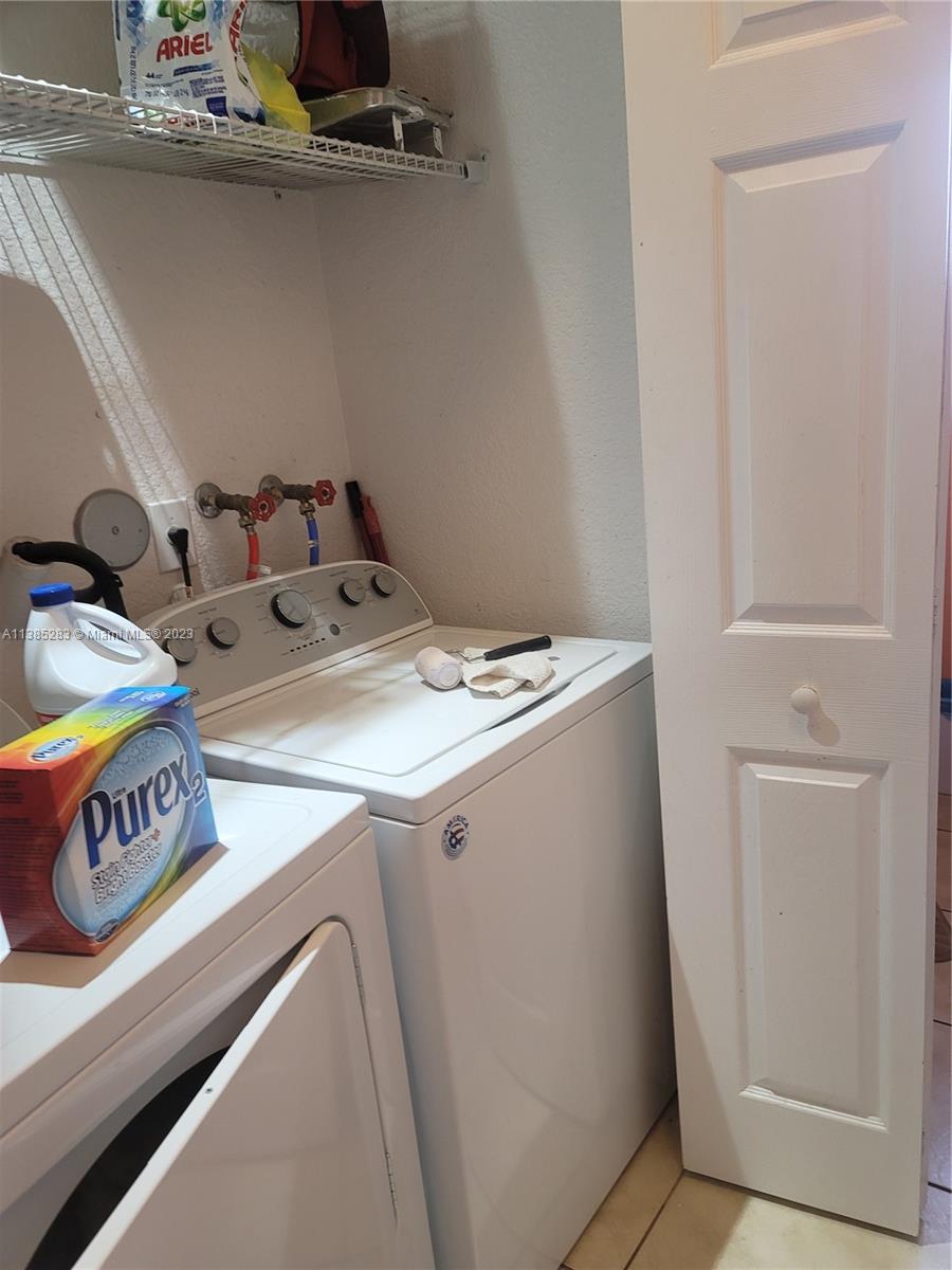 Florida City Florida City, FL 33034 - Photo 5 of 7 a utility room with dryer and washer