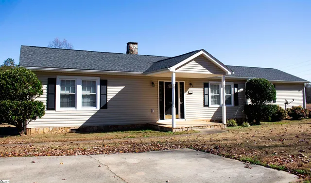 $279,700 | 905 Pace Bridge Road, Easley, SC 29640