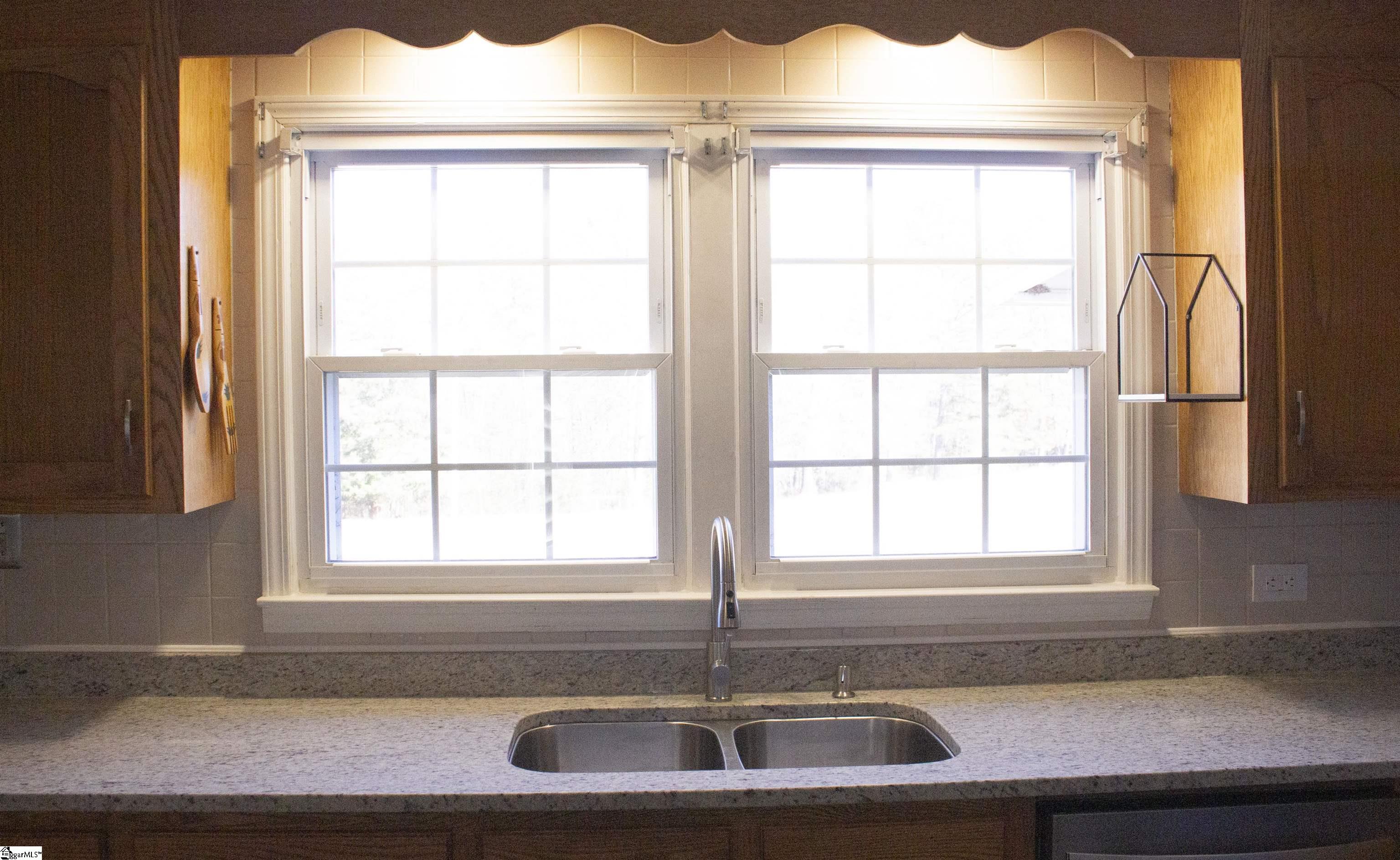 905 Pace Bridge Road Easley, SC 29640 - Photo 6 of 17