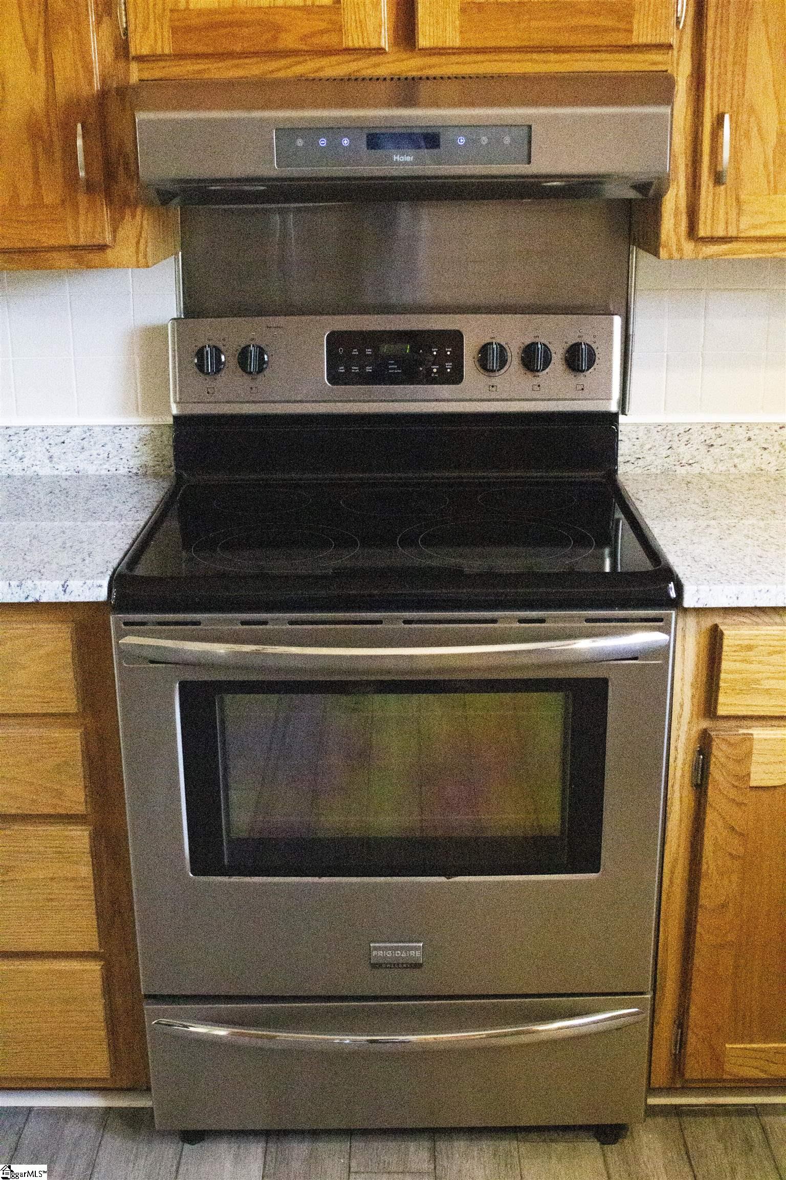 905 Pace Bridge Road Easley, SC 29640 - Photo 7 of 17