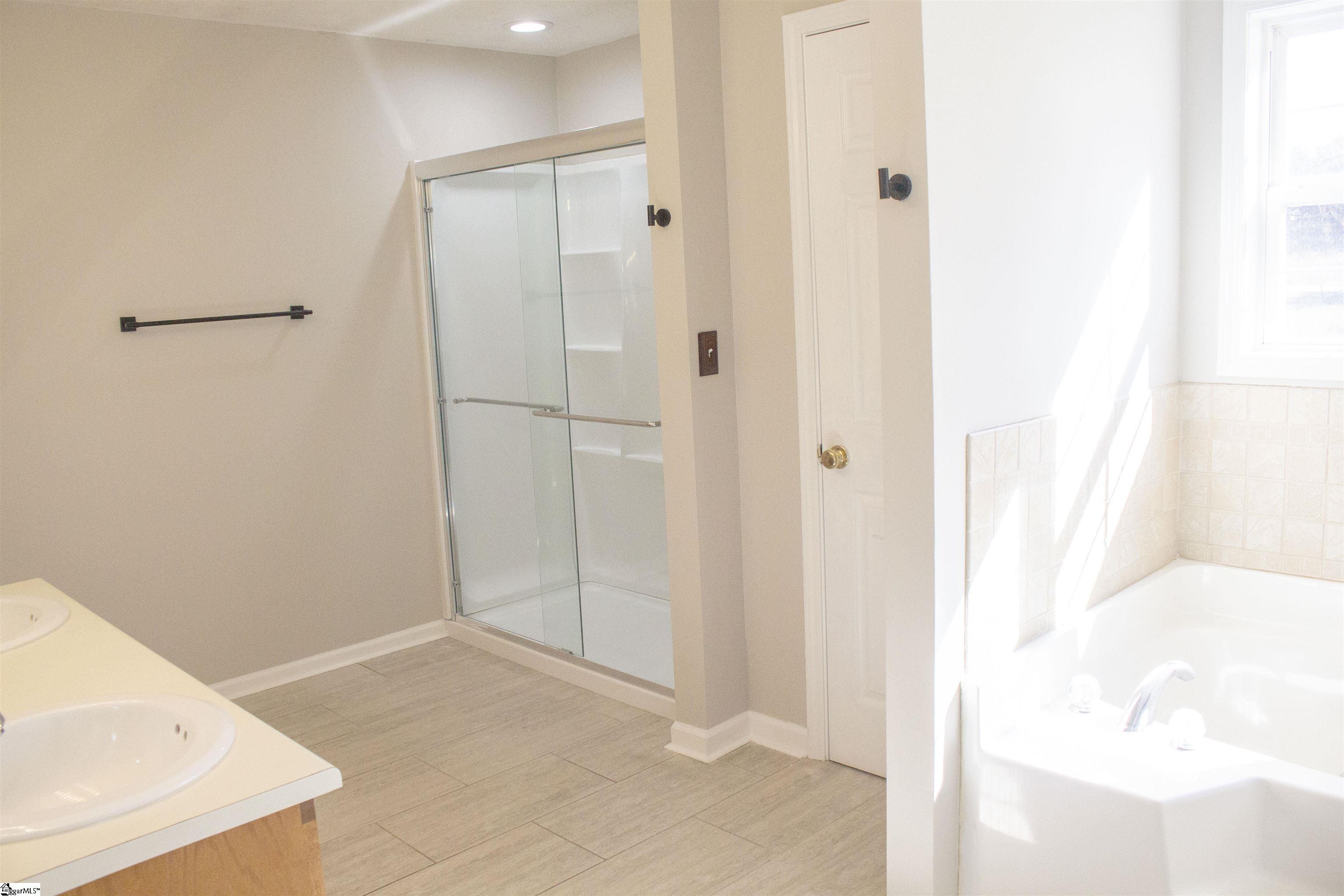 905 Pace Bridge Road Easley, SC 29640 - Photo 8 of 17