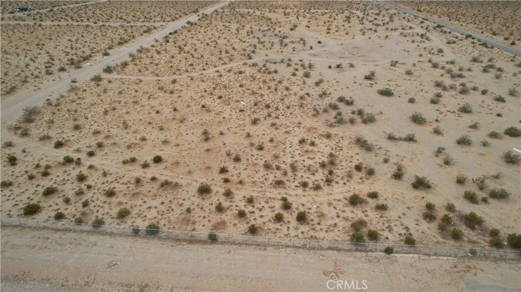 1 Bowman Road Inyokern, CA 93527 - Photo 4 of 6 a close up of a hard wood floor