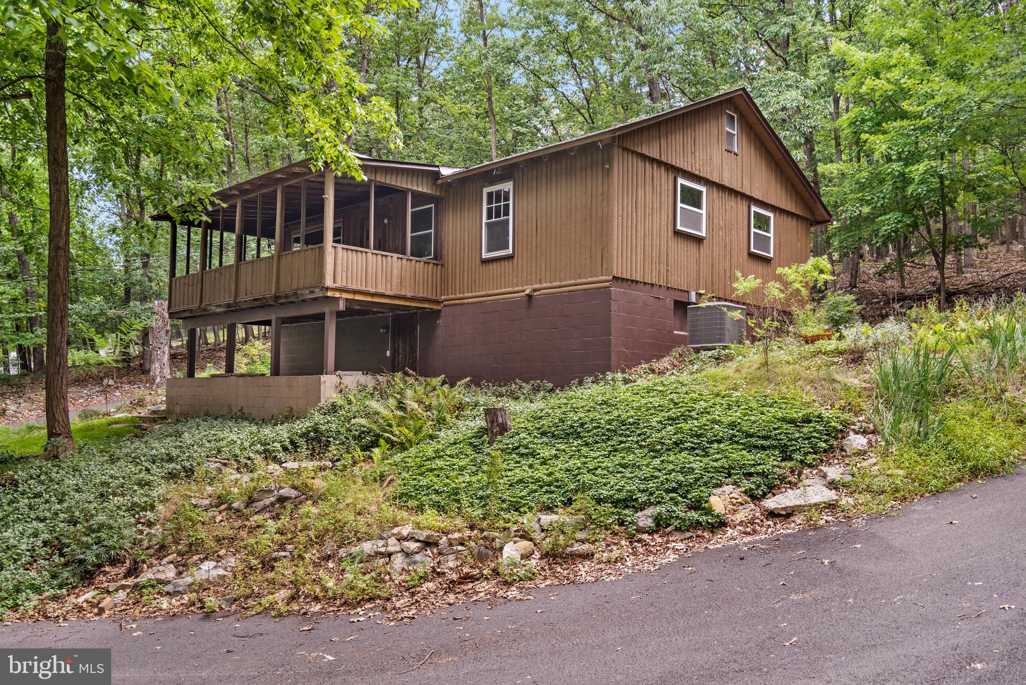 964 Valley View Road Harpers Ferry, WV 25425 - Photo 1 of 31