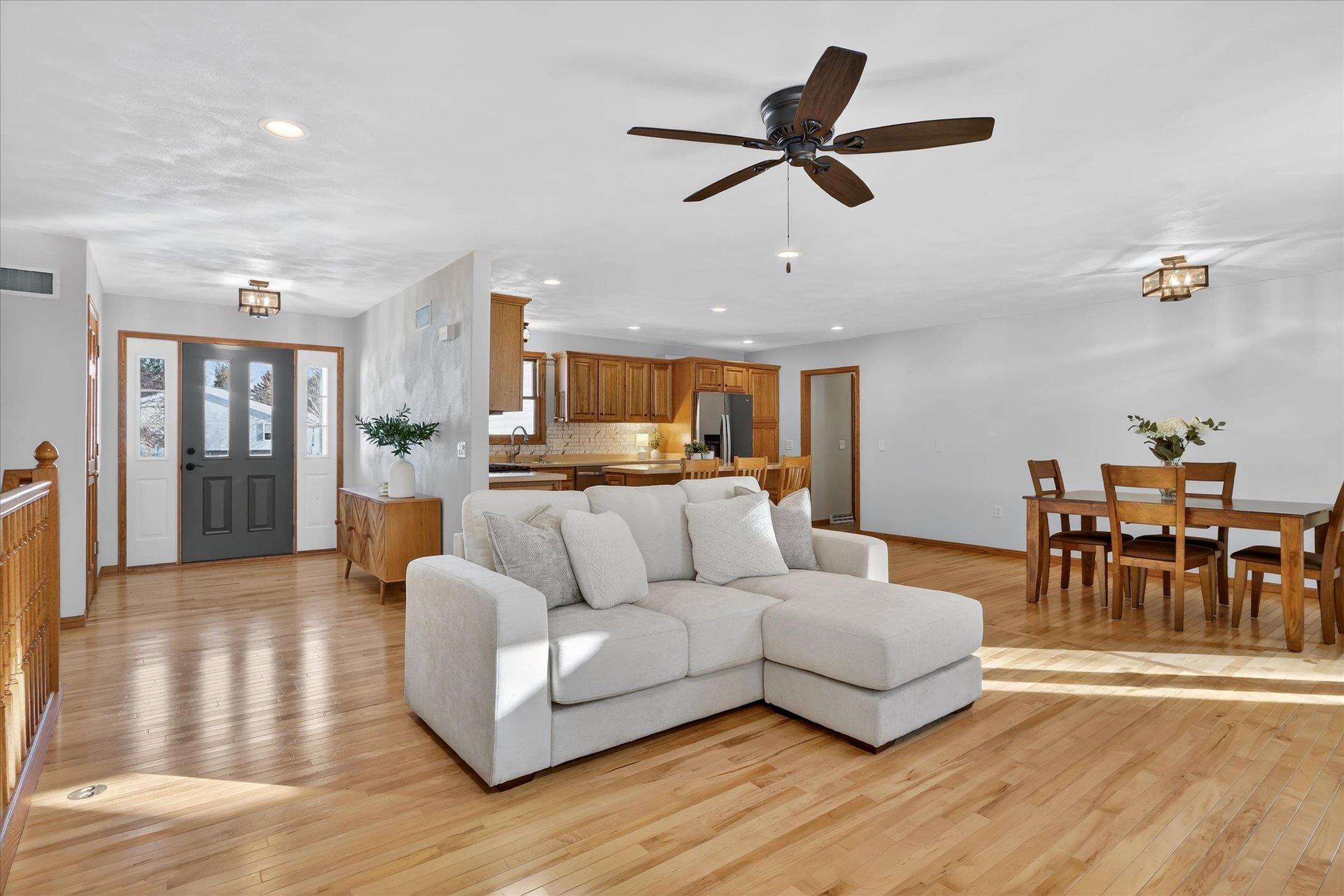 60 Spruce Street Edgerton, WI 53534 - Photo 3 of 48