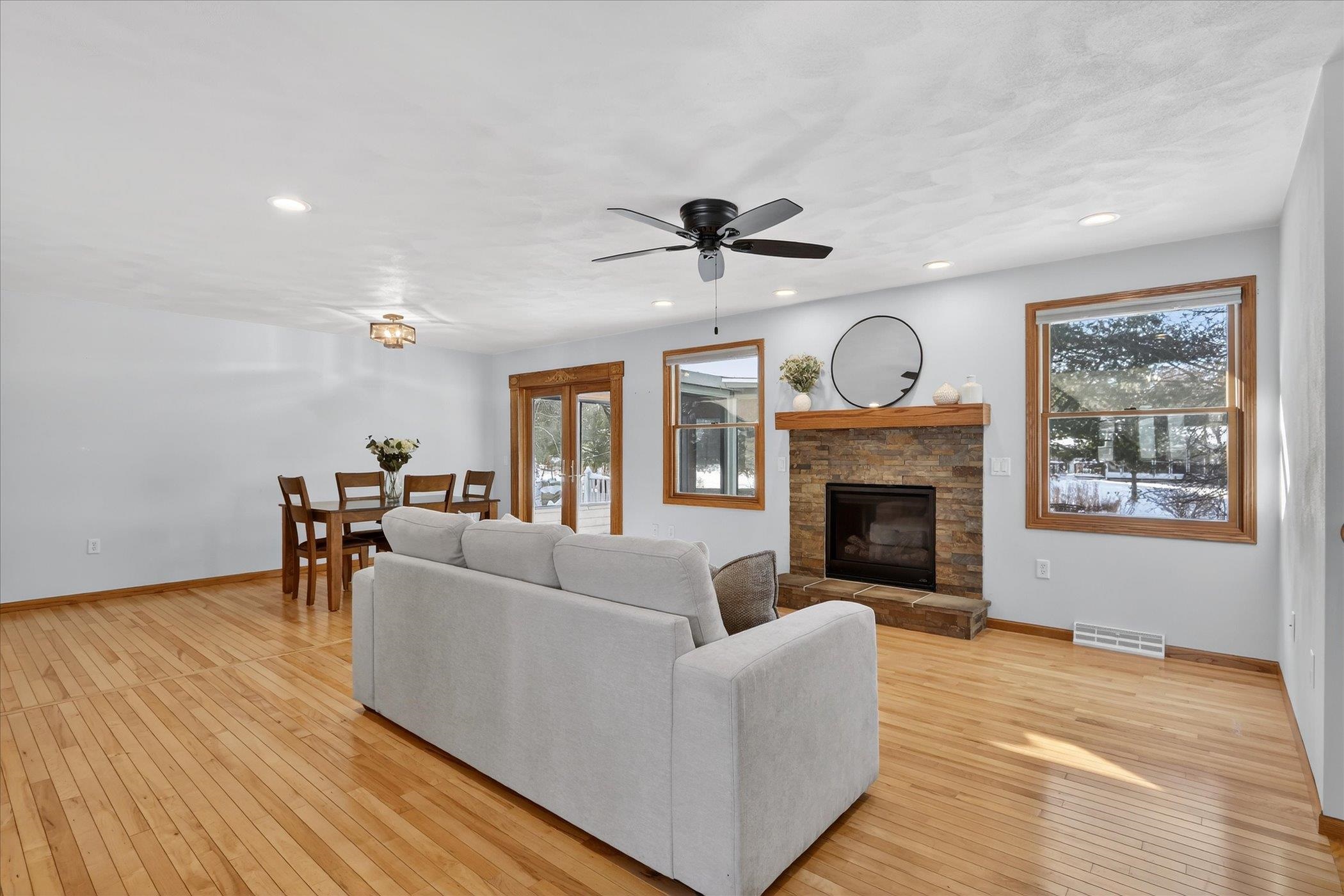 60 Spruce Street Edgerton, WI 53534 - Photo 4 of 48