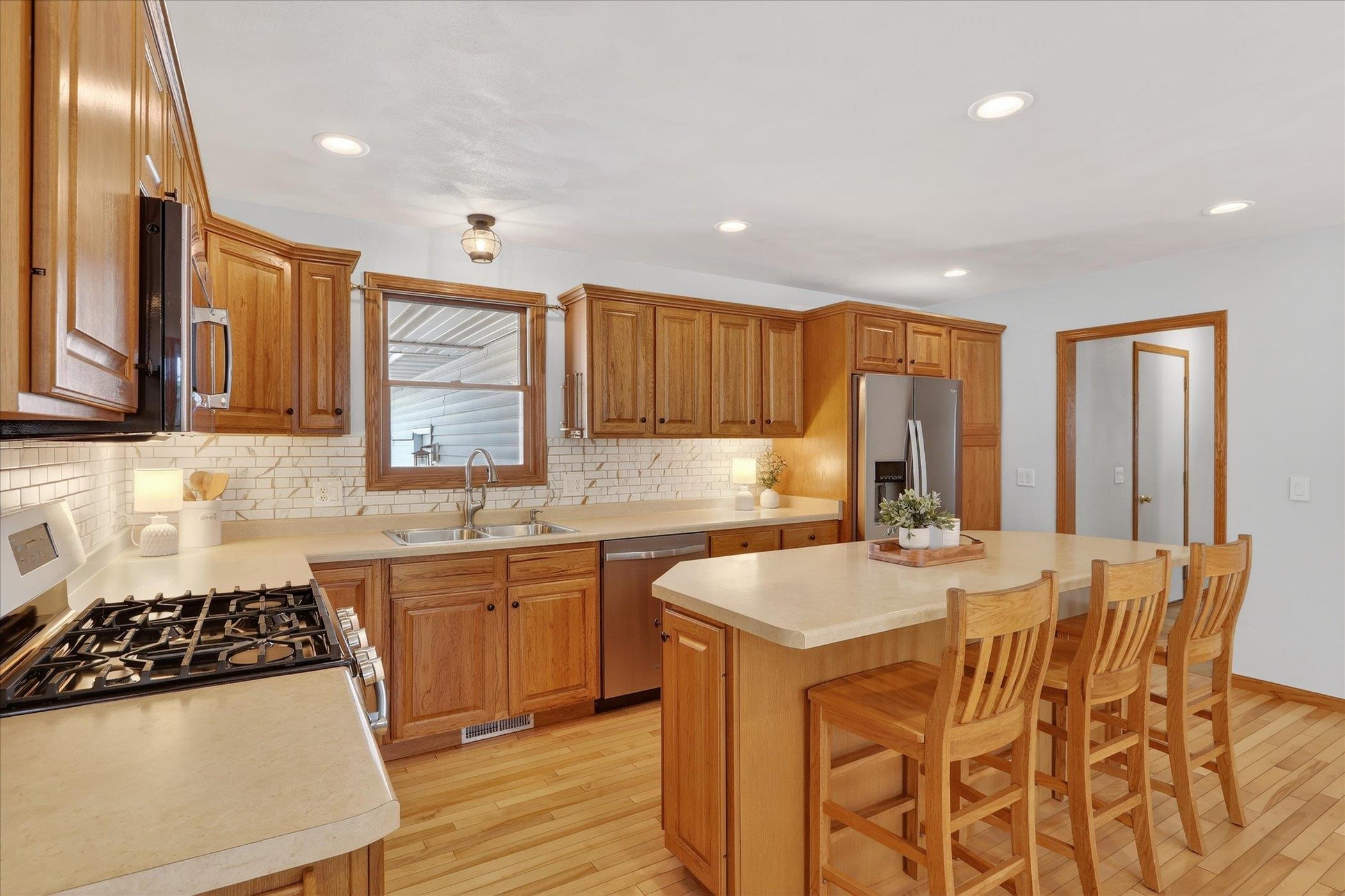 60 Spruce Street Edgerton, WI 53534 - Photo 8 of 48