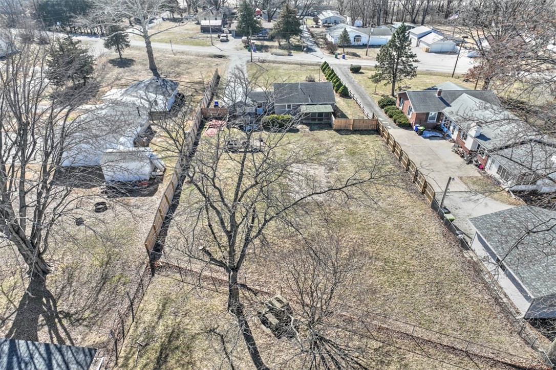 5574 East William Street Road Decatur, IL 62521 - Photo 5 of 26