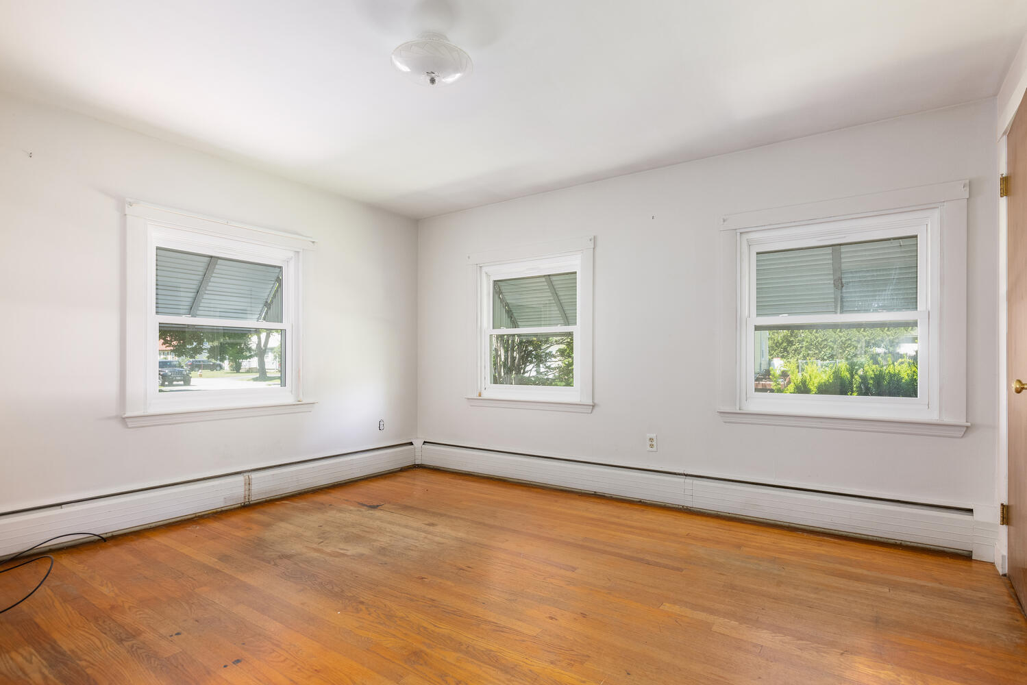 49 Malilly Road Portland, ME 04103 - Photo 13 of 29 49 Malilly Rd Portland ME-large-013-015-